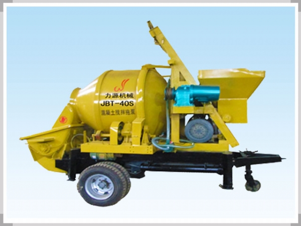 混凝土攪拌拖泵多少錢(qián)？哪家好？