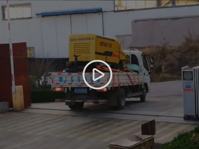 山東力源機(jī)械40細(xì)石混凝土泵廠家發(fā)貨，發(fā)往寧波走起來